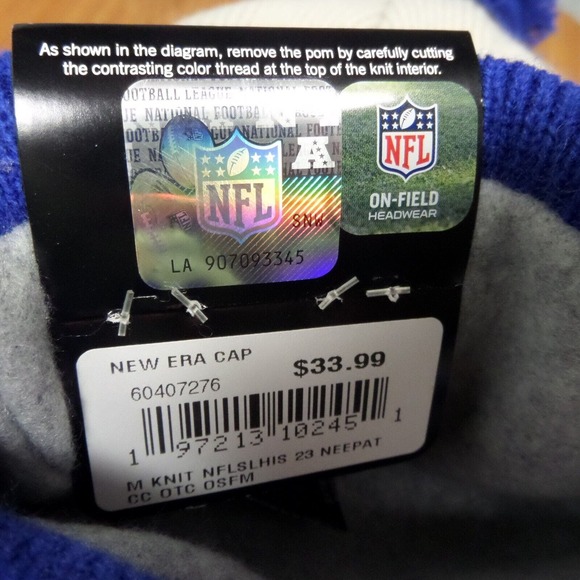New Era New England Patriots Historic Logo Pom-Pom Knit Winter Hat - Picture 4 of 5